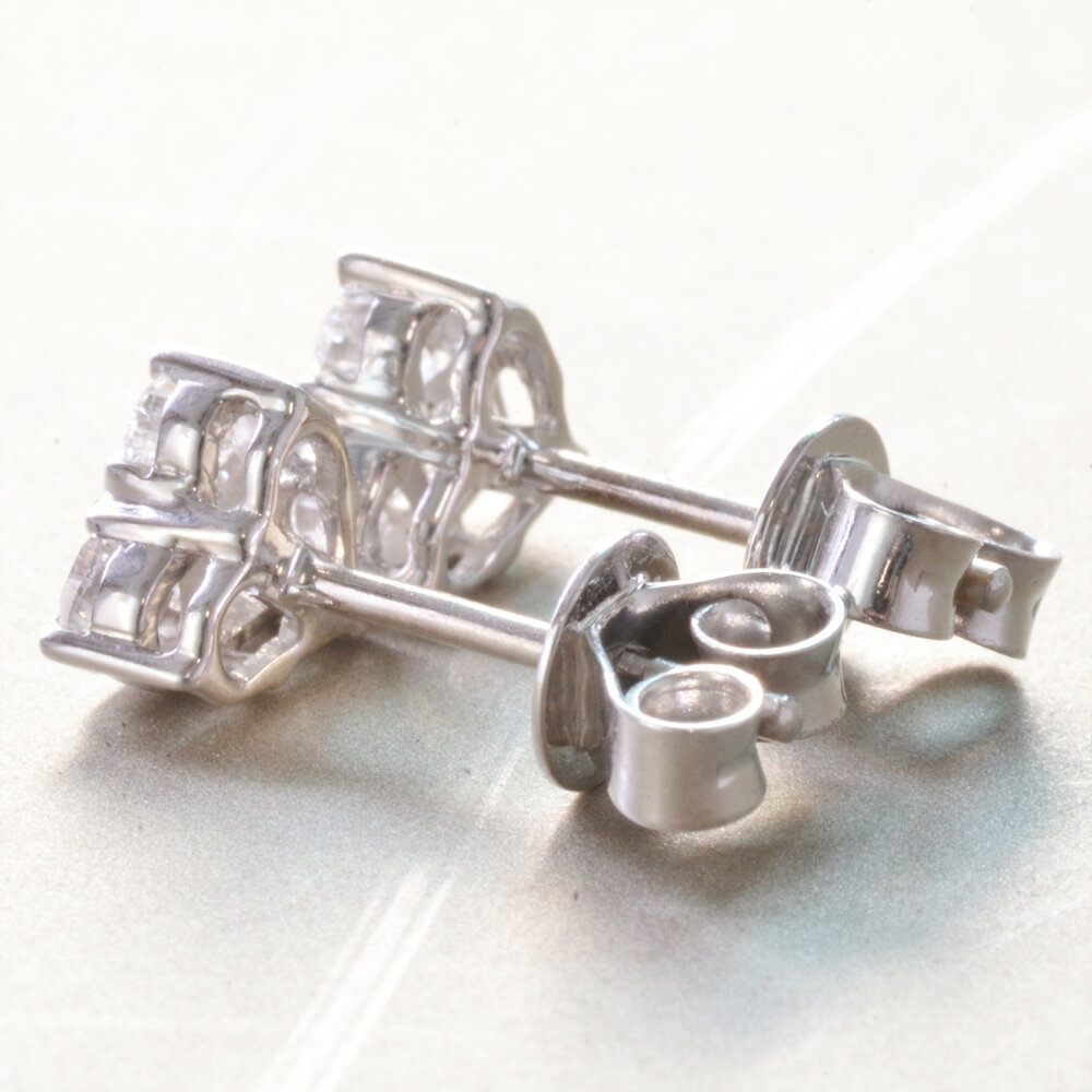 ピアス レディース K18WG 18金 ダイヤモンド ミステリーセッティング ホワイトゴールド スタッドピアス インビジブルセッ accessorymart-10035638 アクセサリーマート サンプル画像3