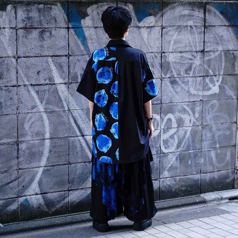 [半袖]アシメリンゴシャツ 半袖 パンク ロック V系 ファッション バンギャ 原宿系 原宿 病み 病みかわいい 派手カワ 個性的 林檎 アップル レディース メンズ ビッグシルエット オーバーサイズ 大きいサイズ ブラック ブルー ACDCRAG[メール便可]
