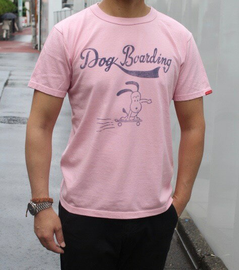 楽天アコースティックSMART SPICE（スマートスパイス）DOG BOARDING TEE【首の伸びない丈夫な日本製7ozTシャツ】【米綿を和歌山の織り機で肉厚7ozに紡績】丈夫 日本製 丸胴ボディ 頑丈メンズTシャツ レディースTシャツ ユニセックス 大きなサイズあり 2024年制作分! 送料無料