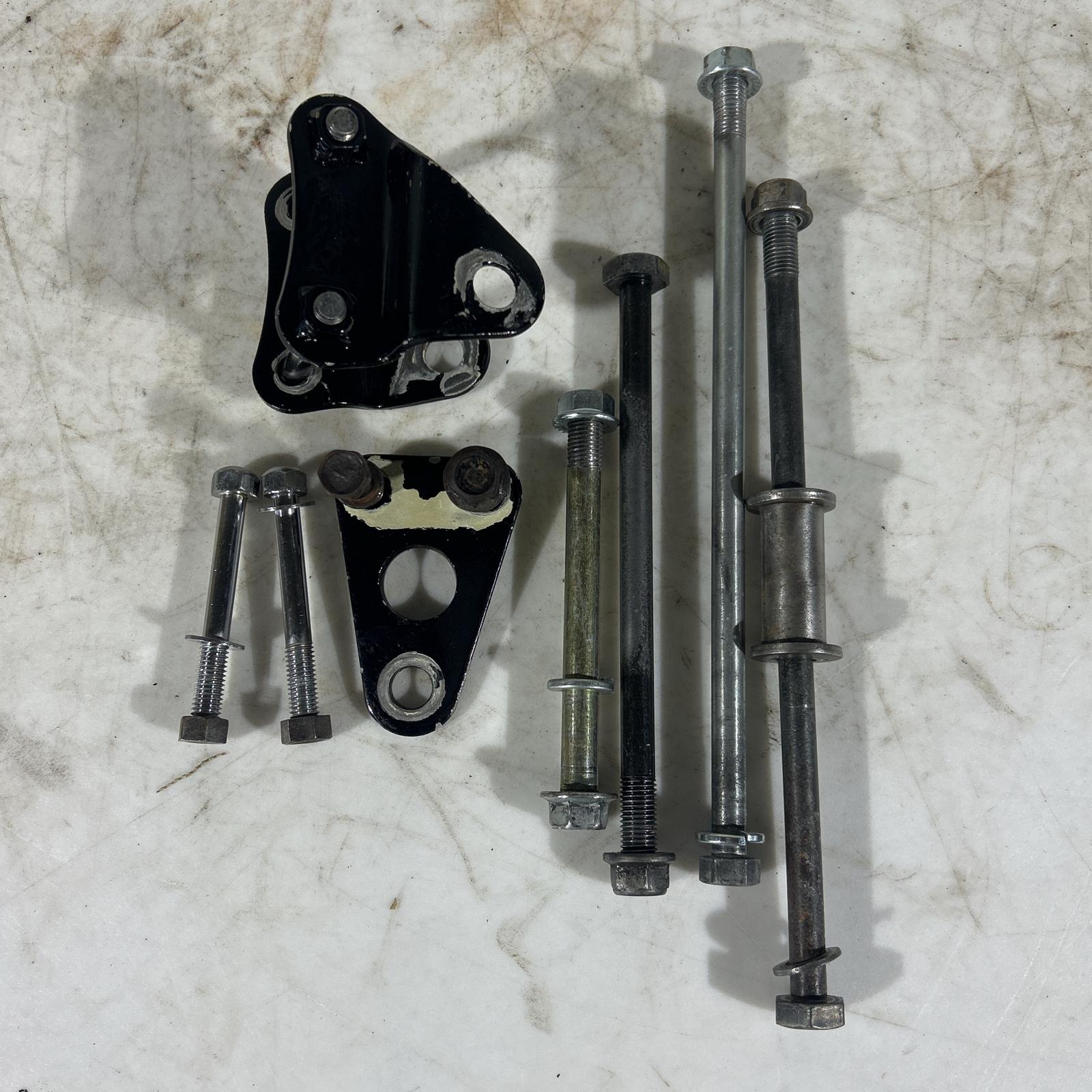 SUZUKI GSX250L エンジンマウントボルト GJ51Eスズキ【中古】