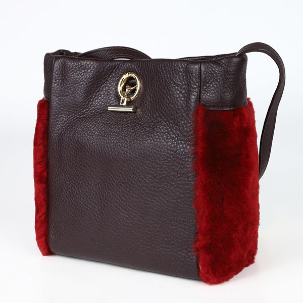 ポールスミス　Paul Smith　ショルダーバッグ無料ラッピング指定可　明日楽対応商品　㎰5824【　ギフト　プレゼント　ブランド　定番　レディース　女性　バッグ　牛革　】