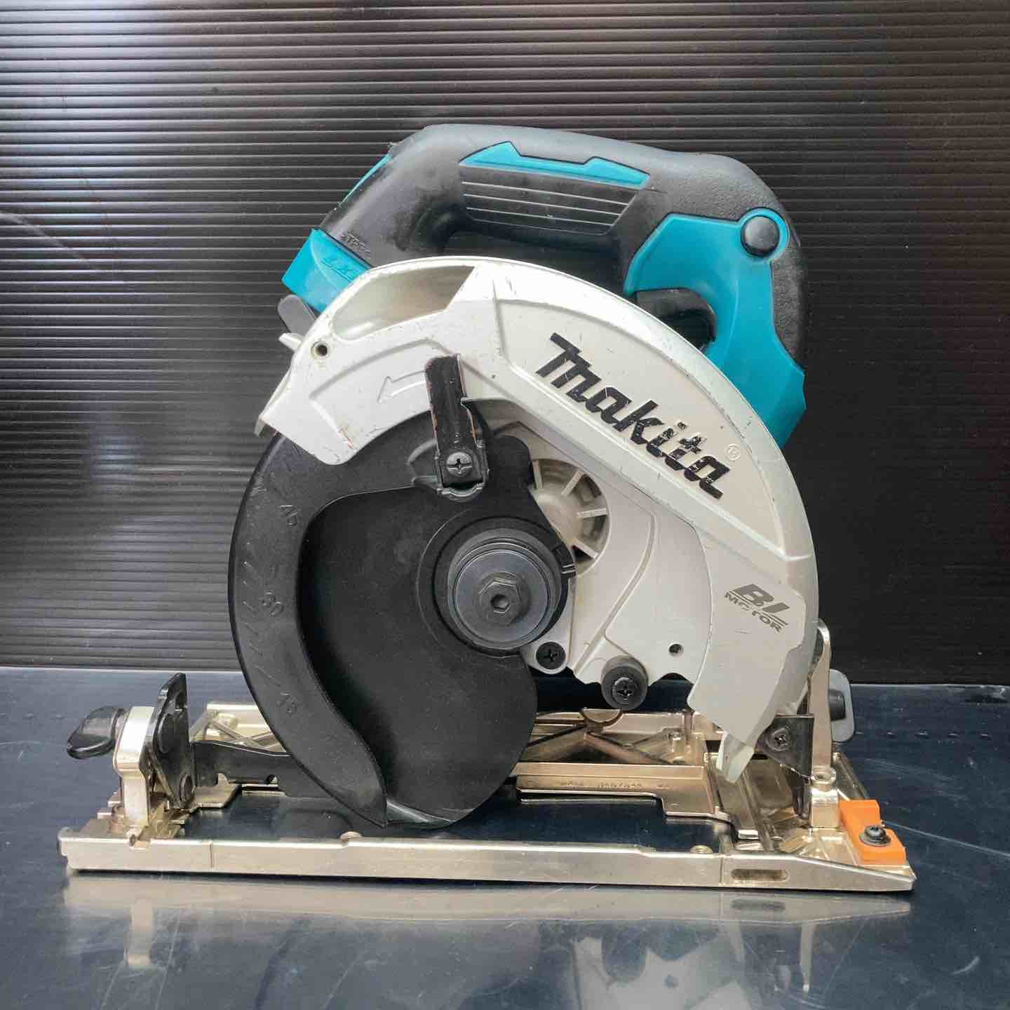 乐天商城 - 【中古】★マキタ(makita) コードレス丸のこ HS610DRGX フルセット品【川越店】