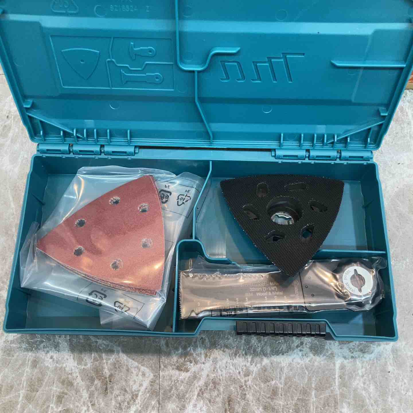 【新古】★マキタ(makita) コードレスマルチツール TM52DZPG(本体のみ) LXT20周年記...