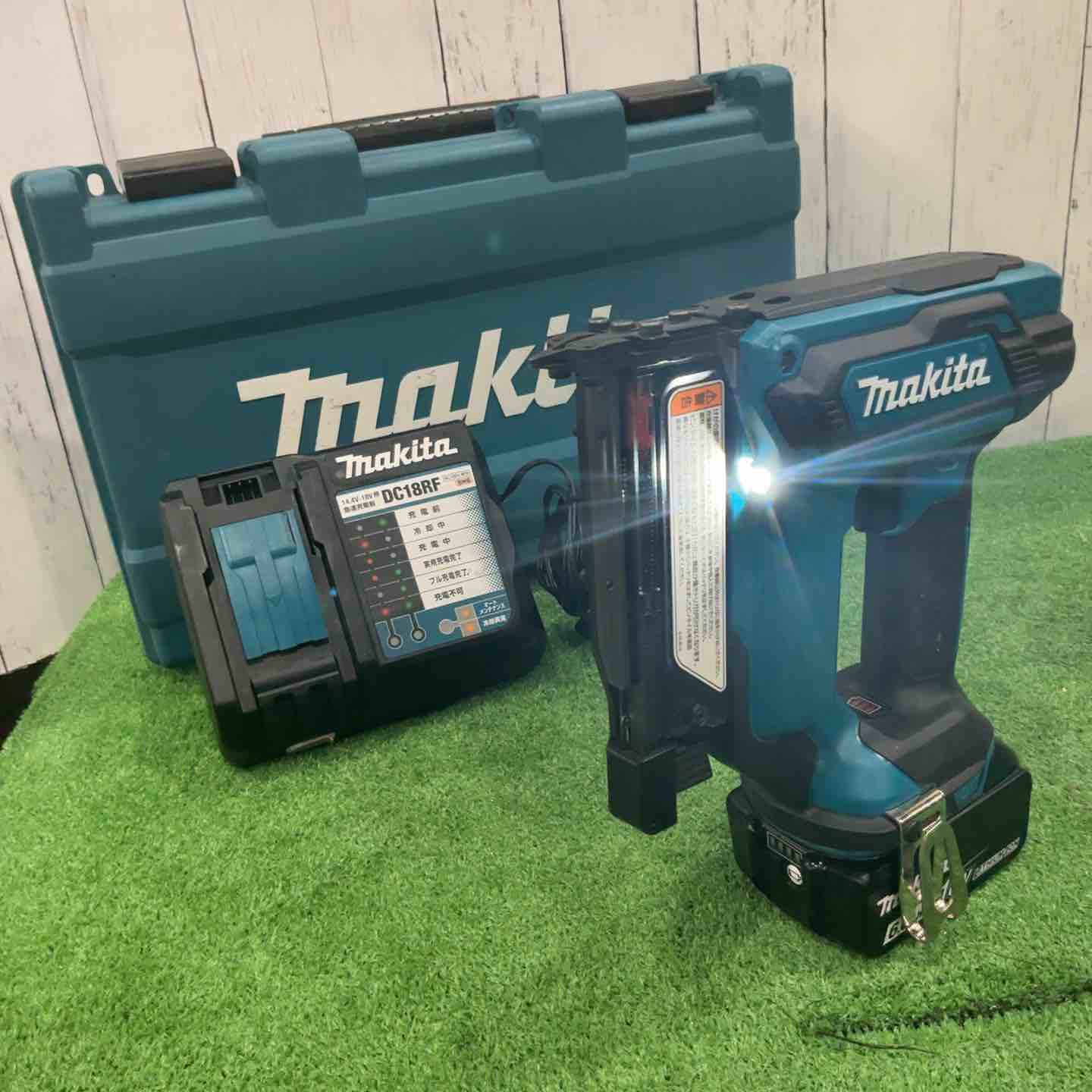 Box Nailing Machines - 【中古】★マキタ(makita) コードレスピンネイラ PT353DRG【川口店】