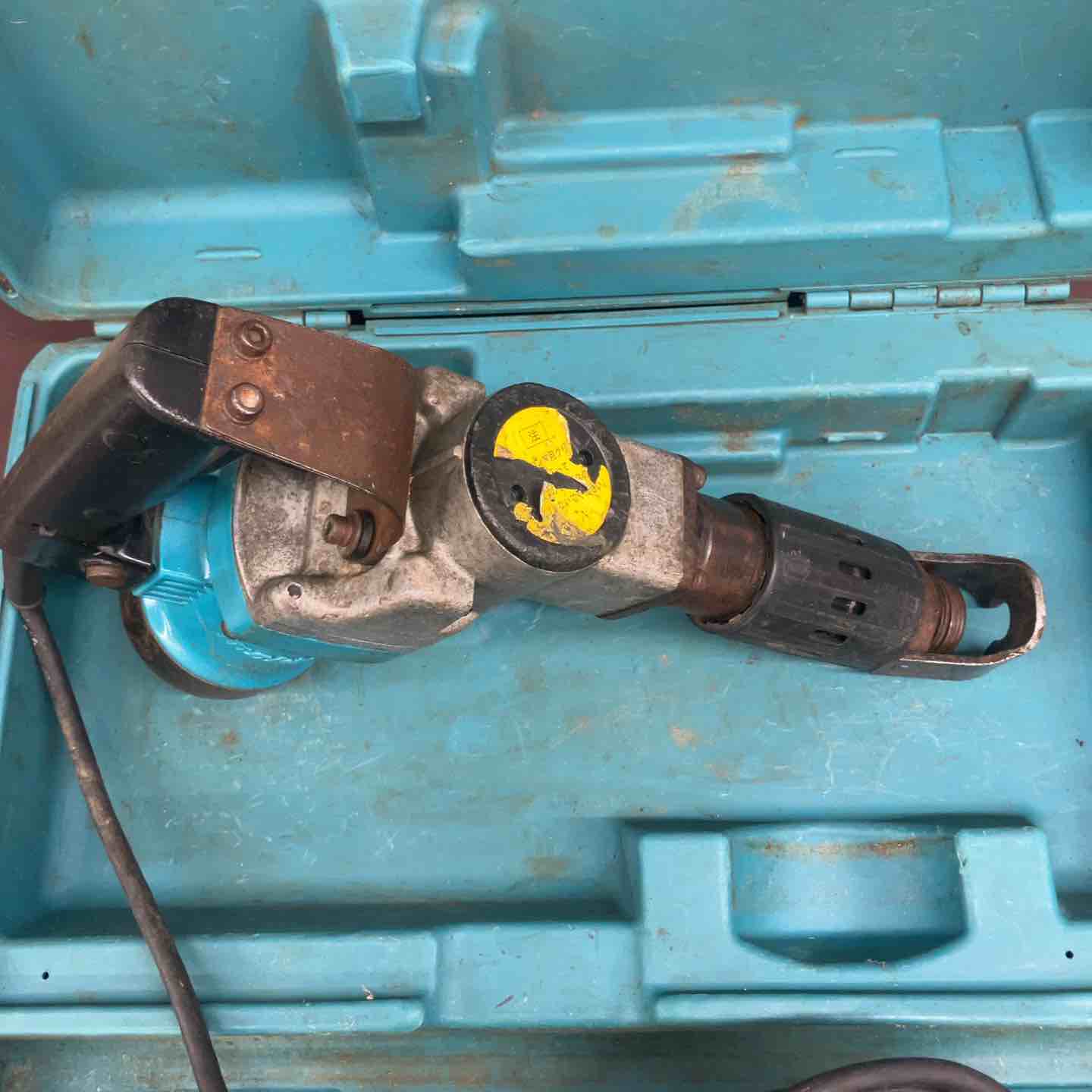 【中古】【中古品】 マキタ(makita) 電動ハンマ HM0810 【東大和店】