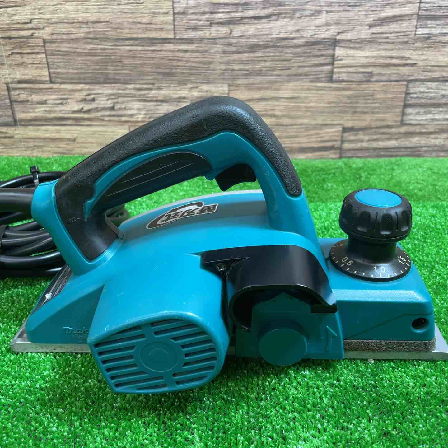 【中古】マキタ(makita) 電気カンナ KP0800A【桶川店】