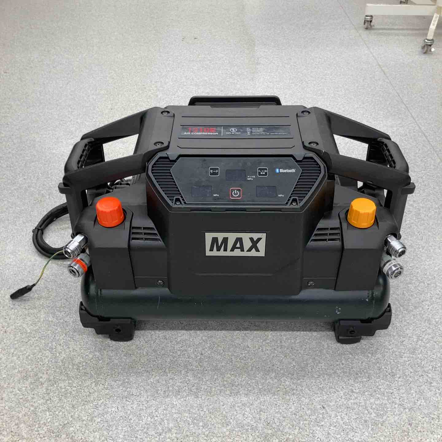 【中古】★マックス(MAX) エアコンプレッサー AK-HL1310E_ブラック【八潮店】