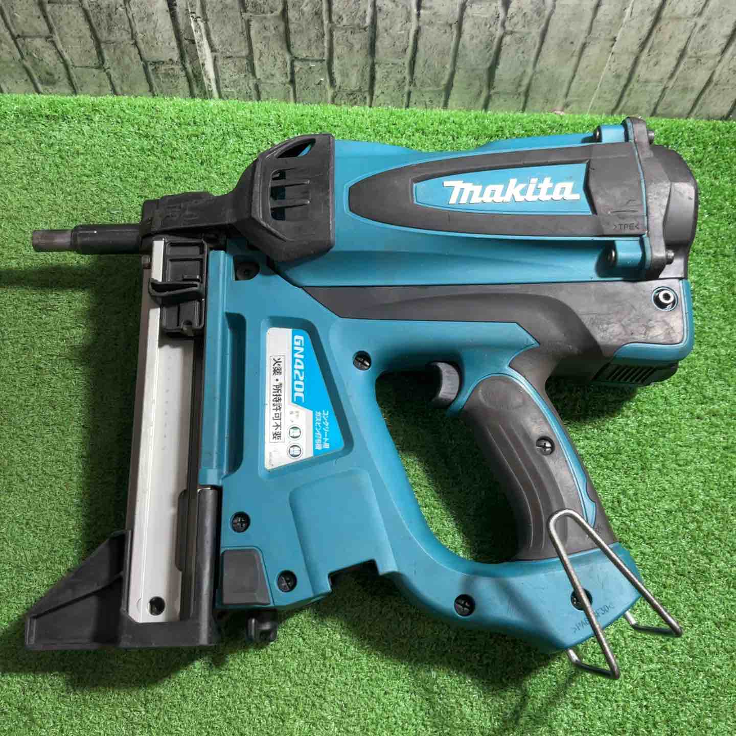 【中古】★マキタ(makita) コードレスコンクリート用ガスピン打ち機 GN420C 動作確...