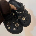 14点セット サンダル デコレーションピン チャームズ ジビッツ SNS話題 オシャレ おしゃれ Y2K パール シルバー ダイヤモンド 上品 きれい 綺麗 ロック ボタン どくろ ドクロ シルバー 金属 かっこいい カッコイイ 原宿系 v系 リボン 蝶々 ハート Y2K かっこいい
