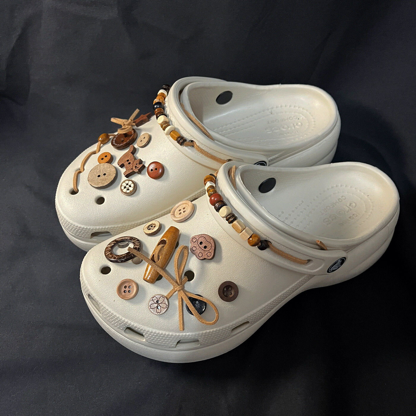 20点セット サンダル デコレーションピン チャームズ ジビッツ SNS話題 オシャレ おしゃれ Y2K パール シルバー ダイヤモンド 上品 きれい 綺麗