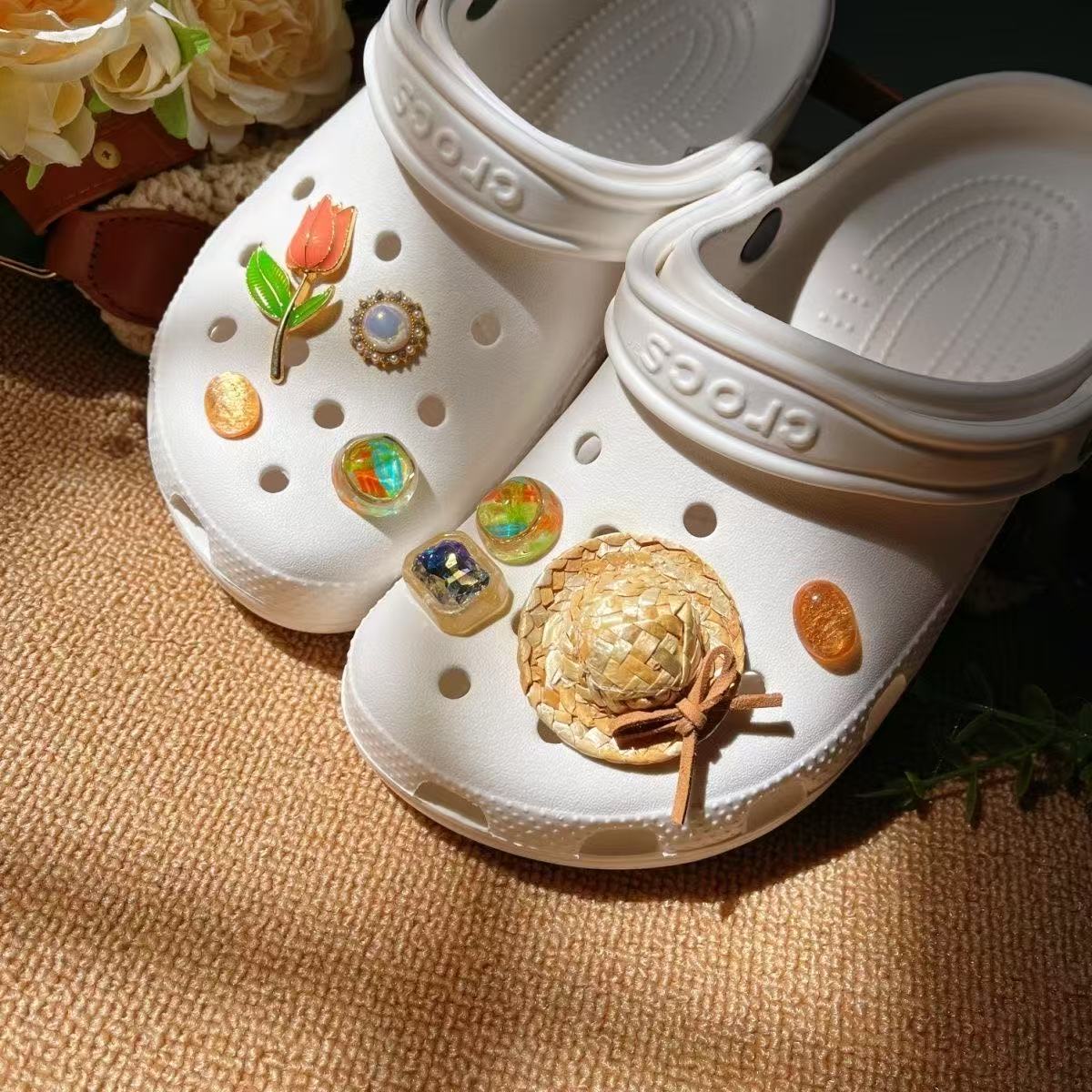 ジビッツ8点セット リボン サンダル デコレーションピン ジャム チャームズ ジビッツ かわいい SNS話題 オシャレ おしゃれ Y2K パール シルバー ootd キラキラ ラメ 夏 氷 こおり ジュース おもろい ミント ライトブルー