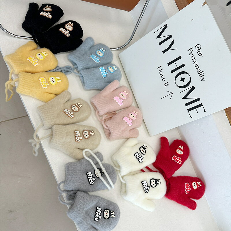 ラブブ 手袋 秋 冬 子供 フリーサイズ グローブ キッズ用 防寒 保温 雪遊び スポーツ もこもこ ユニセックス 滑り止め 可愛い 男の子 女の子 labubu(4)