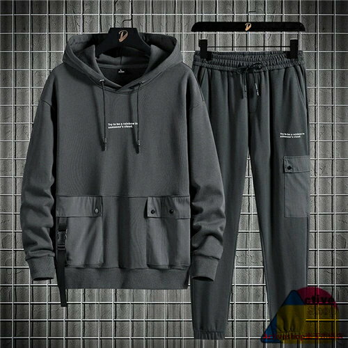 width="100%"> ●ソフトな肌触りで、快適な着心地だから、着心地らくらく。 ●通気性と吸水性よい、薄手で動きやすく、そして吸湿性に大変すぐれたセットアップになっております。 ●トレーニング 少し汗をかくようなトレーニングにもOK、...