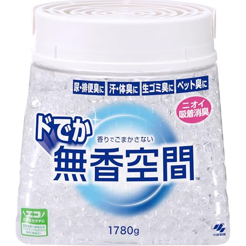 本体本体1780g/ドでかサイズ/-・Size:ドでかサイズPatternName:本体 1.78kg・パッケージ個数:1・?【香りでごまかさない置き型消臭剤】無香空間は「香りがない」のに「しっかり消臭」。消臭ビーズがニオイを吸収するから、お部屋の気になる臭いを無香で消臭します。・?【ニオイを混ぜたくない場所に! 】香りはいらないけど、とにかく消臭したい…家族みんなのニオイが気になる靴箱や玄関はもちろん、キッチンや寝室、ペットトイレの近くなど、嫌な臭いを香りでごまかしたくない場所にオススメです。・?【消臭ビーズが気になるニオイを吸収】アミノ酸系消臭剤が尿のニオイ(アンモニア)や生ごみのニオイ(硫化水素)、汗のニオイ(酢酸)などの悪臭成分と結合し、中和することでニオイを消臭。「靴箱やキッチン、ゴミ箱」など気になる暮らしのニオイを家中まるごと消臭!・※掲載画像はイメージです。実際にお届けする商品とはパッケージが異なる場合があります。無香空間は「香りがない」のに「しっかり消臭」。消臭ビーズがニオイを吸収するから、お部屋の気になる臭いを無香で消臭します。アミノ酸系消臭剤が尿のニオイ(アンモニア)や生ごみのニオイ(硫化水素)、汗のニオイ(酢酸)などと結合し、中和することでニオイを消臭。無香空間で、「靴箱やキッチン、ゴミ箱」など気になる暮らしのニオイを家中まるごと消臭!