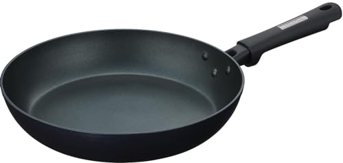 ミッドナイトブルー/フライパン 28cm/KFC-028 MDB・Color:ミッドナイトブルーSize:フライパン 28cmPatternName:単品・パッケージ個数:1・「プラズマ超硬質コート」を施した、ハイグレードモデルのフライパンシリーズ・対応熱源:ガス火・IH (100V・200V)対応、食洗器使用不可・サイズ(約):幅47×奥行28.5×高さ5.5cm、本体重量(約):0.9kg、径:28cm・生産国:中国・素材・材質:【表面加工】内面：ふっ素樹脂塗膜加工 / 外面：（底面を除く）焼付け塗装　【材料の種類】本体：アルミニウム合金 / はり底：ステンレス鋼（クロム13%） / 取っ手：フェノール樹脂●焦げ付きにくさが長持ち。プラズマ超硬質コートフライパン ●アルミ基材の表面を17000度のプラズマジェットで加工。超硬質のプラズマコートを作る ●表面のふっ素コーティングが削れても、超硬質のプラズマ加工コートが残ったふっ素層をしっかりと守り、焦げ付きにくさをキープ