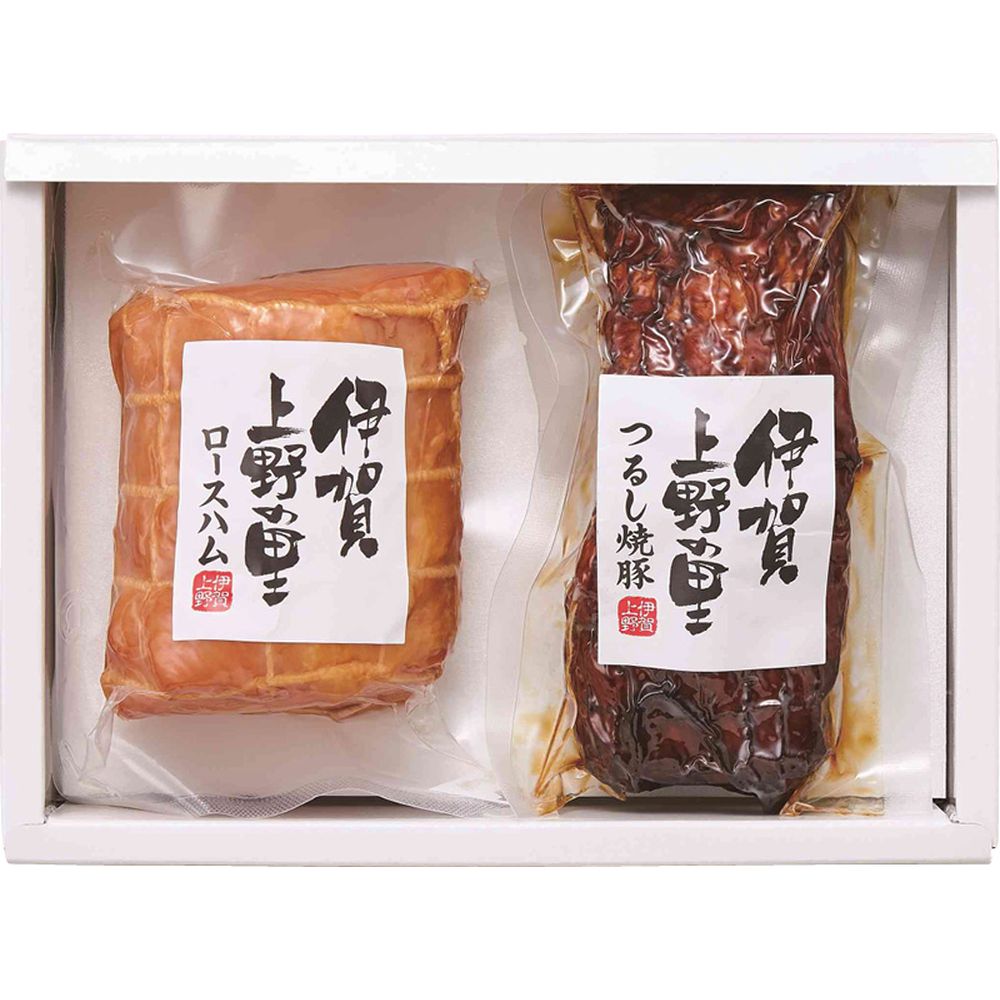 つるし焼豚＆ロースハムセット内容JAS特級ロースハム 250g ・つるし焼豚 170g ×各1商品について自然豊かな伊賀の地で、素材の旨みを引き出し、丁寧に作り上げました。直火でじっくり焼くことで香りよく柔らかに仕上げた自慢の焼豚と、山桜のチップでスモークした薫り高いロースハムのセットです。賞味期限・アレルゲン冷蔵2ヶ月 (表示期限の半分以上) 乳・小麦締め切り7/26お届け期間6/12-8/7■さまざまなギフトアイテムをご用意しております。 内祝 内祝い お祝い返し ウェディングギフト ブライダルギフト 引き出物 引出物 結婚引き出物 結婚引出物 結婚内祝い 出産内祝い 命名内祝い 入園内祝い 入学内祝い 卒園内祝い 卒業内祝い 就職内祝い 新築内祝い 引越し内祝い 快気内祝い 開店内祝い 二次会 披露宴 お祝い 御祝 結婚式 結婚祝い 出産祝い 初節句 七五三 入園祝い 入学祝い 卒園祝い 卒業祝い 成人式 就職祝い 昇進祝い 新築祝い 上棟祝い 引っ越し祝い 引越し祝い 開店祝い 退職祝い 快気祝い 全快祝い 初老祝い 還暦祝い 古稀祝い 喜寿祝い 傘寿祝い 米寿祝い 卒寿祝い 白寿祝い 長寿祝い 金婚式 銀婚式 ダイヤモンド婚式 結婚記念日 ギフト ギフトセット セット 詰め合わせ 贈答品 お返し お礼 御礼 ごあいさつ ご挨拶 御挨拶 プレゼント お見舞い お見舞御礼 お餞別 引越し 引越しご挨拶 記念日 誕生日 父の日 母の日 敬老の日 記念品 卒業記念品 定年退職記念品 ゴルフコンペ コンペ景品 景品 賞品 粗品 お香典返し 香典返し 志 満中陰志 弔事 会葬御礼 法要 法要引き出物 法要引出物 法事 法事引き出物 法事引出物 忌明け 四十九日 七七日忌明け志 一周忌 三回忌 回忌法要 偲び草 粗供養 初盆 供物 お供え お中元 御中元 お歳暮 御歳暮 お年賀 御年賀 残暑見舞い 年始挨拶 話題 のし無料 メッセージカード無料 ラッピング無料 手提げ袋無料 大量注文sh-V3042098T