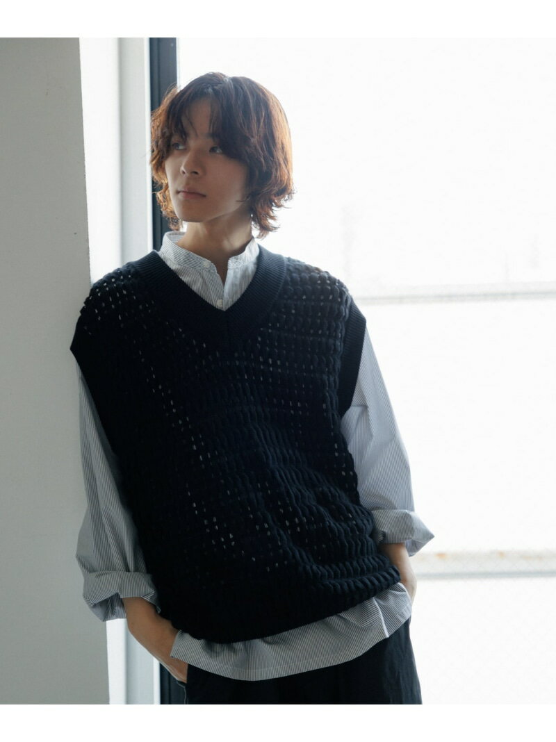 【WEB限定】透かし編み ケーブル ニットベスト / ロングシーズン着用可能 / ユニセックス ADAM ET ROPE' HOMME アダムエロペ トップス ベスト・ジレ ブラック グリーン ブルー【先行予約】*【送料無料】[Rakuten Fashion]のサムネイル