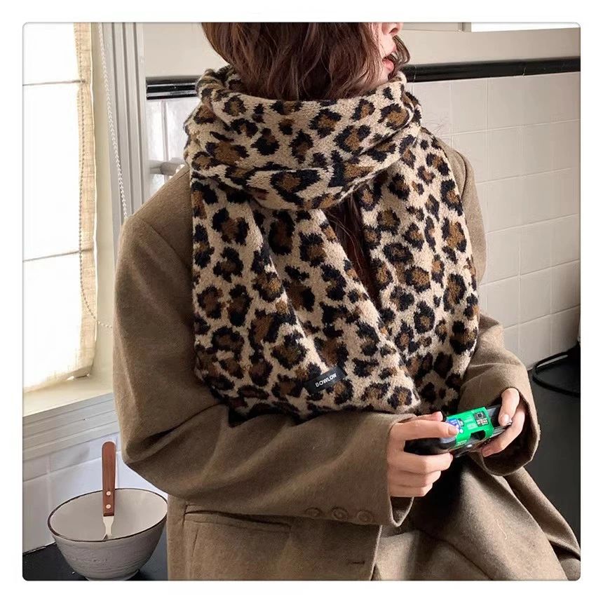 首周 通勤通学 シンプル 冬物 クリスマス ギフト プレゼント 防寒 秋冬 厚手 レディース マフラー レオパード柄 ニットマフラー