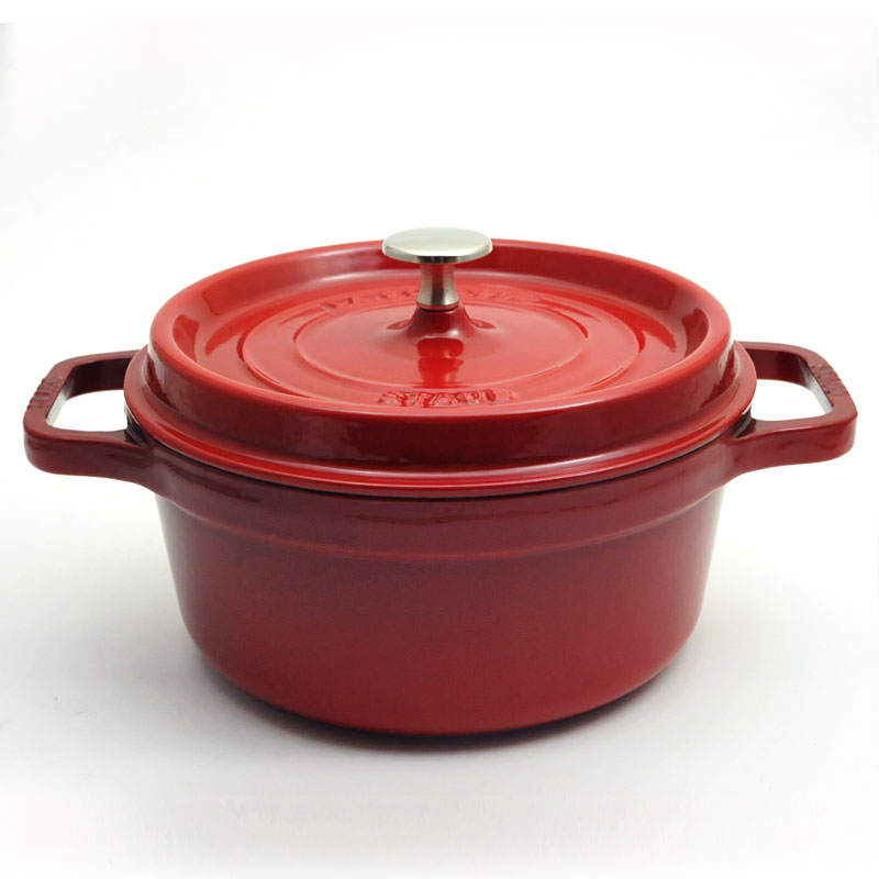 【5/1限定！全品ポイント5倍&11%オフクーポン配布中】ストウブ ( staub ) ピコ・ココット ラウンド 22cm ＜チェリーレッド＞ 40509-825 【 ラウンド ホーロー 鍋 】【 アドキッチン 】