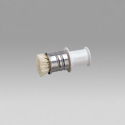 便利な調理器具シリーズです。 ●細かな工夫と使いやすさのエッセンスが詰まったアイテムです。 サイズ：約 幅40×高さ80（mm） 材質：本体／ポリプロピレン　スリーブ／アルミニウム　刷毛／綿 容量：1本