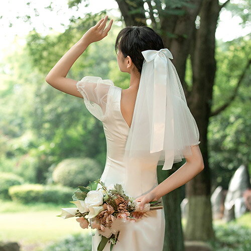 ウェディングベール ショートベール コーム付き ミドルベール 結婚式 ベール 花嫁 ウエディング ブライダル 前撮り 後撮り 披露宴 結婚式 演奏会 発表会 ウェディングベール ショートベール コーム付き ミドルベール 結婚式 ベール 花嫁 ウエディング ブライダル 前撮り 後撮り 披露宴 結婚式 演奏会 発表会
