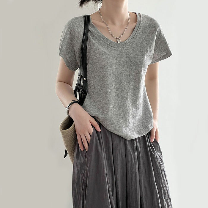 Rakuten - 【★半額限定★スーパーSALE期間中】tシャツ レディース 半袖 春 夏 uネック 無地 韓国ファッション スリム トップス 細身 着痩せ ゆったり 白 黒 半袖tシャツ 大きいサイズ 透けない 透けにくい 涼しい カジュアル シンプル エレガント きれいめ おしゃれ 薄手 OL通勤