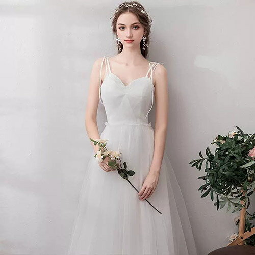 ウェディングドレス ロングドレス 花嫁ドレス 袖なし キャミソール 二次会 結婚式 花嫁 ブライダル 演奏会 披露宴 ロング 発表会 コンサート 大きいサイズ フォーマル 前撮り リゾート パーティードレス 海外挙式 ピアノ 発表会 エレガント 床付き 編み上げタイプ
