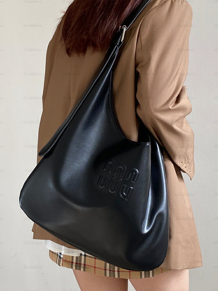 トートバック ハンドバッグ レディース 大容量 A4 ショルダーバッグ 軽い トートバッグ 大人 通勤 お出かけ おしゃれ フォーマル シンプル 入学式 卒業式 旅行 手提げ 上品 秋冬 冬バッグ 母の日 プレゼント