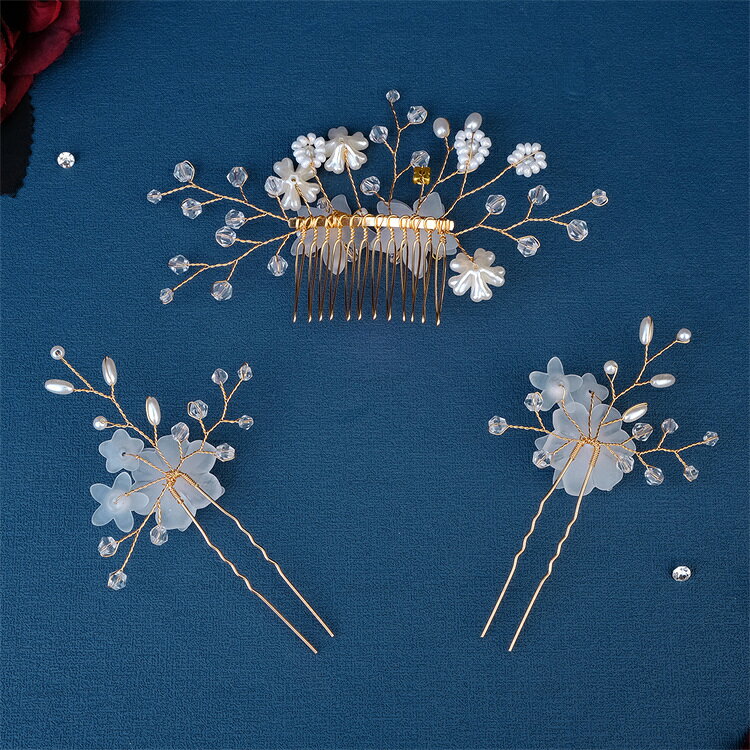 AddChicのヘッドドレス ヘッドアクセサリー 髪飾り ウエディング ブライダル 花嫁 結婚式 ブライダルアクセサリー パーティー 結婚式 二次会 演奏会 発表会 コンサート コンテスト 披露宴 レディース お花嫁 挙式 ハワイ 着物 送料無料｜アングル3