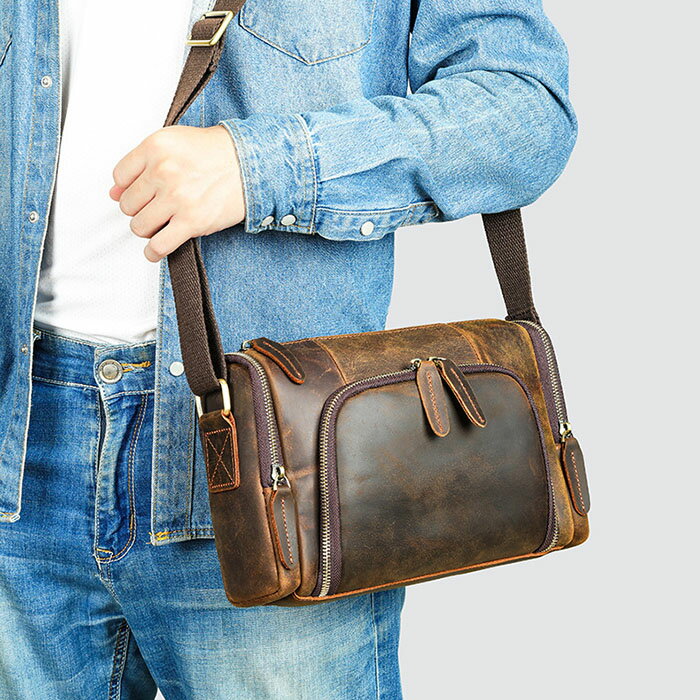 メンズ バッグ ショルダーバッグ 本革 レザー ドラム型 大容量ショルダー 肩掛け 斜めがけ 軽量 牛革 斜め掛け 斜めがけバッグ ファスナー付き 革 鞄 ビジネス 通勤 出張 大人 おしゃれ シンプル カジュアル かっこいい ギフト プレゼント カバン 30代 40代 50代