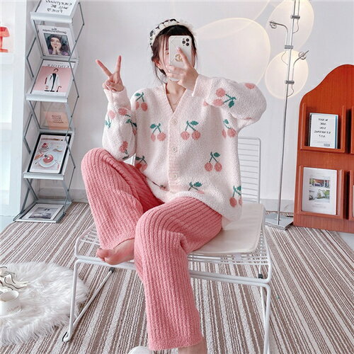 パジャマ ルームウェア レディース 上下セット 前開き Vネック 長袖 かわいい 秋 冬 ナイトウェア 部屋着 おしゃれ ギフト セットアップ かわいい 寝間着 寝巻き プレゼント 春秋 お祝い 送料無料(4.0)