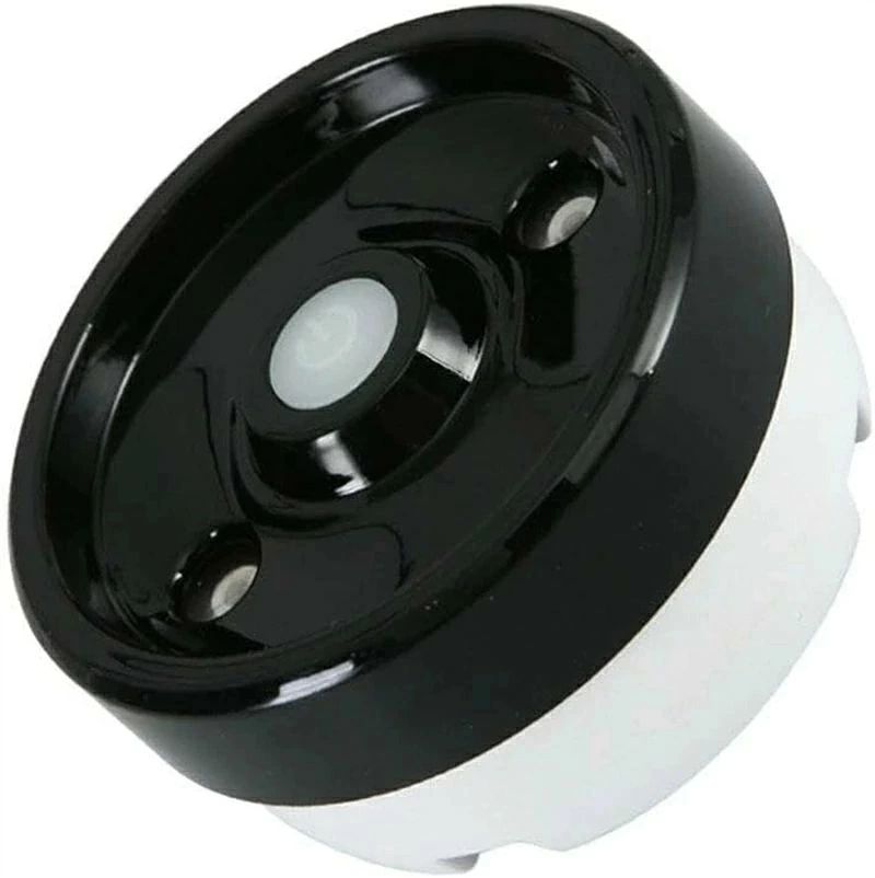 商品詳細 商品仕様 サイズ:約6.7*3.4cm/2.63*1.33インチ 定格電圧:5V 定格電力:2.5W 材質:ABS 特徴 【耐久性強化】ポータブルバドミントン加湿器カバーは、バドミントンボールに水分を加え、耐久性を大幅に向上させるように設計されています。 加湿していないシャトルコックに比べ、耐久性が50%~100%向上しています。 加湿バドミントンボールは最大1428ストロークに耐え、通常のシャトルコックの645ストロークより121.4%高くなっています。 【ナノスケールアトマイズ】ナノスケールアトマイズ技術を利用して、シャトルコックの羽根に均等に水を分配し、シャトルコックの耐久性を効果的に向上させ、ゲーム中の安定したパフォーマンスを確保します。 【素早くて使いやすい】デバイスは素早く使いやすく、使用時間は約8秒で、プレイヤーは遅滞なくゲームを楽しむことができます。 Type-Cポートから充電でき、バッテリー問題の心配がありません。 ご了承下さい。 コンパクトサイズ:製品の寸法は6.7*3.4cm(2.63*1.33インチ)で、コンパクトでポータブルで、持ち運びや使用が簡単です。 あらゆる種類の円筒形のバドミントン容器に適しています。 【長持ち性能】:ポータブルバドミントン加湿器カバーは、バドミントンボールの耐久性を向上させ、シャトルコックの寿命を延ばし、より楽しく経済的なプレイ体験を提供します。 注意事項 【注意事項】 ・当店でご購入された商品は、原則として、「個人輸入」としての取り扱いになり、全て中華人民共和国からお客様のもとへ直送されます。 ・個人輸入される商品は、全てご注文者自身の「個人使用・個人消費」が前提となりますので、ご注文された商品を第三者へ譲渡・転売することは法律で禁止されております。 ・通関時に関税・輸入消費税が課税される可能性があります。課税額はご注文時には確定しておらず、通関時に確定しますので、商品の受け取り時に着払いでお支払いください。 詳細はこちらご確認下さい。 ＊色がある場合、モニターの発色の具合によって実際のものと色が異なる場合がある。