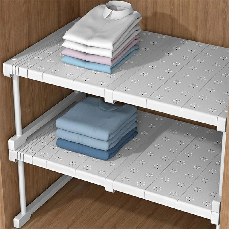 【商品コード】：y812726 【サイズ】 37～48*22cm 37～48*32cm 47~68*22cm 47～68*32cm 67～88*22cm 67~88*32cm 材質：ABS樹脂ゴム製、鉄、ステンレス 棚のタイプ：階層型シェルフ 形状：長方形 【この商品について】 【押し入れ収納ラック】伸縮収納棚 ホワイトパイプ：鉄製・突っ張り棒：ステンレス・棚：ABS樹脂ゴム製。サビやカビに強い！耐荷重：最短時30kg、最長時15kg。割れにくく、変形しません。 【押し入れ収納ラック 簡単に取り付け】ネジや工具は一切不要！簡単に組み立てられます。パイプを差し込んで足板をはめれば完成。押し入れ収納ラック 長さを調整後、ロックするのでグラつきません。軽い割に丈夫で、しっかりしています！使用しない時は折り畳んで、隙間に収納できます。 【使う場所を選ばない】押し入れ収納棚 整理棚 どんな場面にも使える！横や縦に重ねると棚に変身！押入れの中の仕切りとしても使えます。押し入れ収納棚 整理棚 スペースに合わせて自在に伸縮できるので、押し入れ、キッチン棚、シンク下などの整理整頓に重宝します。 【押し入れ収納ラック スペースを有効活用】つっぱり式ではなく、設置型だから安定感があります。スライド式で大きさが自由にかえられます。大きめにサイズを選んで、必要に合わせて棚板をカット。左右の長さは細かく調整できるので、ジャストサイズでお使いいただけます！ ※簡易包装となりますのでご理解の程よろしくお願いします。 ※手動測定による1～3mmの測定偏差を許容してください。 ※モニターや光の効果が異なるため、実際の色は写真の色と若干異なる場合があります。 ※仕様・デザインは改良のため予告なく変更することがあります。【商品コード】：y812726 【サイズ】 37～48*22cm 37～48*32cm 47~68*22cm 47～68*32cm 67～88*22cm 67~88*32cm 材質：ABS樹脂ゴム製、鉄、ステンレス 棚のタイプ：階層型シェルフ 形状：長方形 【この商品について】 【押し入れ収納ラック】伸縮収納棚 ホワイトパイプ：鉄製・突っ張り棒：ステンレス・棚：ABS樹脂ゴム製。サビやカビに強い！耐荷重：最短時30kg、最長時15kg。割れにくく、変形しません。 【押し入れ収納ラック 簡単に取り付け】ネジや工具は一切不要！簡単に組み立てられます。パイプを差し込んで足板をはめれば完成。押し入れ収納ラック 長さを調整後、ロックするのでグラつきません。軽い割に丈夫で、しっかりしています！使用しない時は折り畳んで、隙間に収納できます。 【使う場所を選ばない】押し入れ収納棚 整理棚 どんな場面にも使える！横や縦に重ねると棚に変身！押入れの中の仕切りとしても使えます。押し入れ収納棚 整理棚 スペースに合わせて自在に伸縮できるので、押し入れ、キッチン棚、シンク下などの整理整頓に重宝します。 【押し入れ収納ラック スペースを有効活用】つっぱり式ではなく、設置型だから安定感があります。スライド式で大きさが自由にかえられます。大きめにサイズを選んで、必要に合わせて棚板をカット。左右の長さは細かく調整できるので、ジャストサイズでお使いいただけます！ ※簡易包装となりますのでご理解の程よろしくお願いします。 ※手動測定による1～3mmの測定偏差を許容してください。 ※モニターや光の効果が異なるため、実際の色は写真の色と若干異なる場合があります。 ※仕様・デザインは改良のため予告なく変更することがあります。