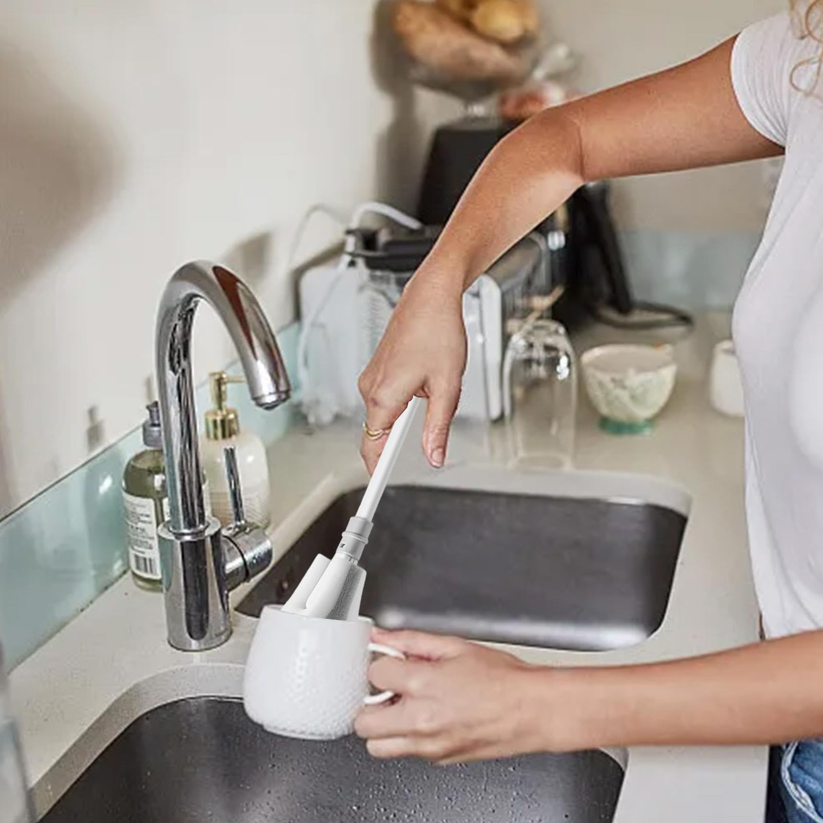 多機能長柄カップブラシ 人間工学ハンドル 壁破壊機ブラシ 豆乳マシン洗浄対応 ポリプロピレンスポンジ..