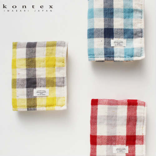 【KONTEX Mama's Select】Block Check（ブロックチェック）バスタオル パッと目を引く存在感たっぷりのチェック柄に、ネップ糸がアクセントになった片面ガーゼのバスタオルです。 パイル部分は人や環境に優しいオーガニックコットンを100％使用しています。 製造工程では名水100選にも選ばれた石鎚山系の水を使い、 製品の状態で丁寧に洗いの加工を施しているので、使い始めから吸水性もよく、綿本来のやさしい柔らかさが感じられるタオルに仕上がりました。 今治タオルブランドも取得しており、ご自宅使いやプレゼントにもおススメの一枚です。 赤ちゃんのお祝いなどのちょっとした贈り物としても最適です。 カラー：ブルー・イエロー・レッド サイズ：57×113cm 素材：綿100%（パイル：オーガニックコットン100%） 生産地：日本（愛媛県今治市） ※今治タオルブランド認定商品です。 ※モニターの発色の具合によって実際のものと色が異なる場合がございます。ご了承ください。 【KONTEX（コンテックス）】 愛媛県今治市にある1934年創業の老舗今治タオルのメーカーです。 素材となる綿糸は、オーガニックコットンをはじめ世界各地の優れた綿花を厳選し、それぞれの持ち味を生かした織り方で風合いの良さを追求します。 その後の加工でも安全性を重視し、四国山系を源とする天然ミネラル水をたっぷりと使いながら植物性の純石鹸や天然抽出オレンジオイルなどでゆっくりと洗い上げます。 時間はかかりますが、素材選びから後処理まで一切の妥協をしないからこそ柔軟剤を使わなくてもふっくらとしたタオルに仕上がります。 【Mama's Select（ママズセレクト）】 KONTEXのベビー・キッズ向けのブランドです。 ママからお子様へ・・・大切な贈り物 大切なお子様にはできるだけお母さんの手づくりのぬくもりがするものを使ってほしいと考えています。 お子様を取り巻く人、動物、ものなどに対しても豊かな心が育つことを願ってデザインにも考慮しました。 KONTEX コンテックス 今治タオル ガーゼ バスタオル タオル チェック ベビー 赤ちゃん 乳児 キッズ 幼児 ナチュラル 自然 かわいい やさしい オーガニック 国産 日本製 保育園 ギフト プレゼント 贈り物 お祝い 出産 誕生日 バースデー お宮参り お食い初め 旅行 お出かけ お散歩0 1 2 3 4 5 6 0 1 2 3 4 5 6