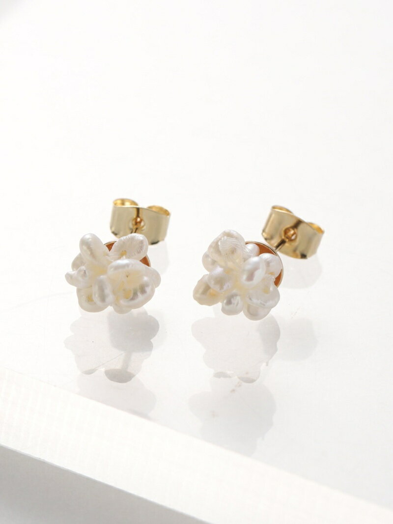 【SALE／50%OFF】淡水パールピアス Afternoon Tea LIVING アフタヌーンティー・リビング アクセサリー・腕時計 ピアス ホワイト【RBA_E】[Rakuten Fashion]