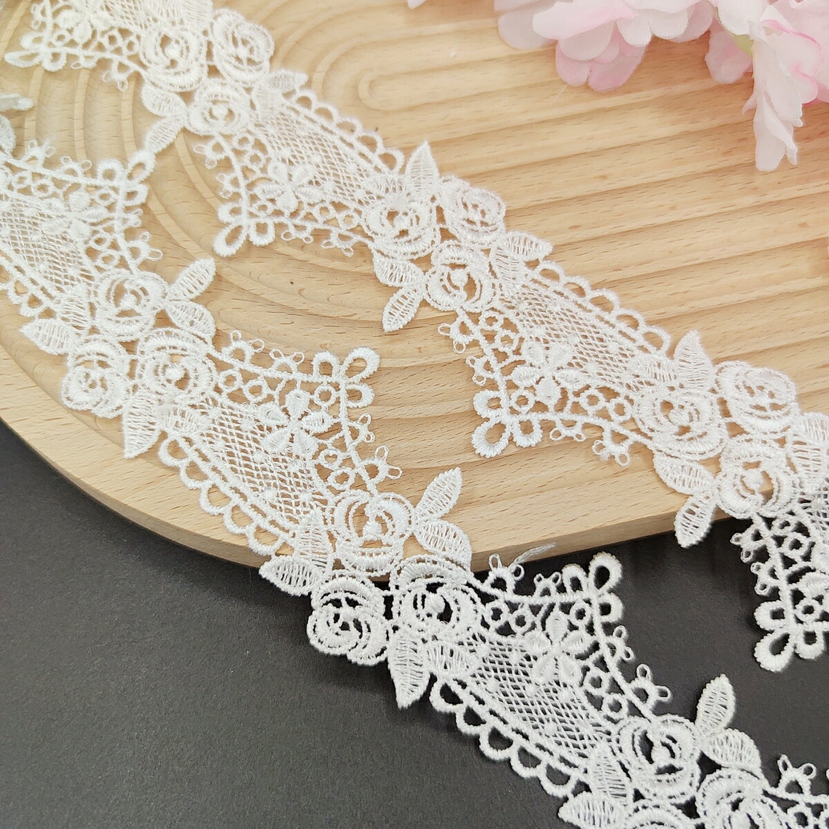 乐天商城 - HR175 花レース　ケミカル モチーフ　薔薇3輪 生地 チュール リボン ホワイト 1m