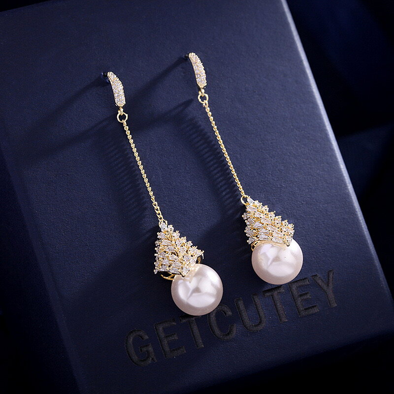 乐天商城 - 女性のための真珠のぶら下がっているイヤリングドレスのためのエレガントなドロップパールイヤリング結婚披露宴式記念日ジュエリーギフト