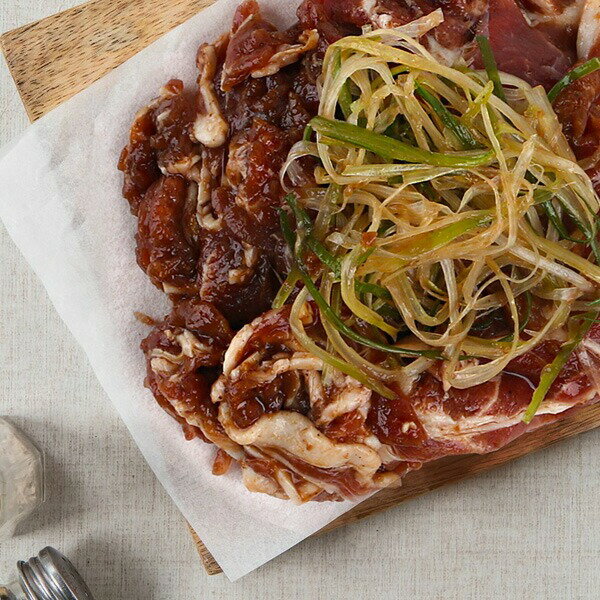 [豚肉] ヤンニョム(味付け)豚プルコギ（白髪ネギ入り） / 400g キャンプ お肉 BBQ 豚肉 焼肉 高級焼肉 ..