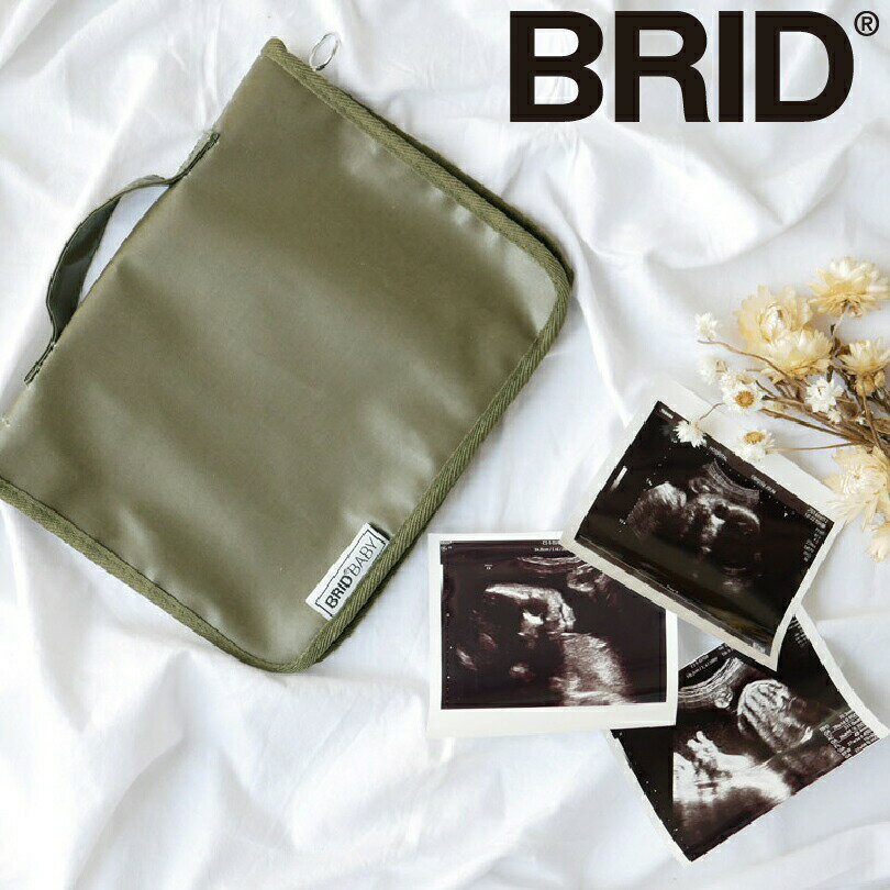 関連商品ブリッド BRID BRID BABY 母子手帳ケース ベージュ メ...ブリッド BRID BRID BABY お昼寝マット ネイビー メルク...ブリッド BRID ランドリーストレージ 28L ベージュ メルクロス...4,950円4,400円4,950円ブリッド BRID ランドリーストレージ 28L ホワイト メルクロス...ブリッド BRID ランドリーストレージ 28L ライトグレー メルク...ブリッド BRID ランドリーストレージ 28L ダークグレー メルク...4,950円4,950円4,950円ブリッド BRID ランドリーストレージ ラウンド 33L ライトグレ...ブリッド BRID ランドリーストレージ ラウンド 33L ベージュ ...ブリッド BRID ランドリーストレージ ラウンド 33L グレー メ...4,950円4,950円4,950円BRID BABY 母子手帳ケース カーキパパも持ちやすいシンプルデザインの母子手帳ケースパパでも持ちやすいシンプルなデザインに、水や汚れに強いpvcラミネート加工をほどこした、タフな母子手帳ケースです。妊娠がわかってから、出産、3歳児検診まで、長期間活躍します。大きなジッパーで三辺が全開になり、中身も見やすく、取り出しやすい構造です。透明な母子手帳入れのほか、6つのカードケース、2つのポケット、レシート入れ、ペンホルダーがついています。カーキ、ベージュ、ネイビーから選べます。バッグから取り出しやすい持ち手つきマザーズバッグは、おむつや哺乳瓶、着替えなどでごちゃごちゃしがち。この商品なら、持ち手がついているので、迷わずさっと取り出せます。母子手帳ケースがバッグのなかで行方不明にならずにすみますよ。たっぷり収納！　病院関係はこれひとつでok母子手帳のほかに、カードポケットが6つもついています。子どもが小さいうちは、救急や夜間診療で病院の診察券が増えることも。たっぷり入れば安心ですね。お薬手帳も入れておけば病院関係はこれひとつで十分。お子さん別に用意してまとめておくと、いざというときあわてません。アイテム詳細サイズ幅18×奥行23×高さ2cm重量0.1kg素材コットン・ポリエステル色ベージュ・ネイビー・カーキメーカー名brid備考1つずつ袋入り贈り物としてもおすすめです季節のご挨拶御年賀 お年賀 お盆 御中元 お中元 暑中見舞い 暑中お見舞い お彼岸 残暑お見舞い 残暑見舞い 寒中お見舞 お歳暮 御歳暮母の日 父の日 こどもの日 敬老の日 バレンタインデー バレンタインデイ ホワイトデー ホワイトデイ ハロウィン クリスマス人生のイベント入園 入学 小学校入学 中学入学 高校入学 大学入学 入学式 進学 卒業 小学校卒業 中学卒業 高校卒業 大学卒業 卒業式 成人式 就職 結婚 結婚式 出産 お宮参り お食い初め 七五三 753 初節句 節句 金婚式 銀婚式 誕生日 バースデー バースデイ ハーフバースデー お食い初め 異動 転勤 昇進 昇格 就任 定年退職 退職 初盆 開店 開業祝事入園祝い 入園内祝い 入学祝い 入学内祝い 合格祝い 進学祝い 進学内祝い 卒業祝い 幼稚園 小学校 中学校 高校 大学 成人祝い 就職祝い 結婚祝い 結婚内祝い 引き出物 引出物 出産祝い 出産内祝い 七五三祝い 新築祝い 昇進祝い 昇格祝い 開店祝い 開業祝いギフト プレゼント 贈り物誕生日プレゼント クリスマスプレゼント 母の日ギフト 父の日ギフト 敬老の日ギフト お中元ギフト お歳暮ギフト お年賀ギフト長寿のお祝い60歳 還暦（かんれき） 還暦祝い 70歳 古希（こき） 古希祝い 77歳 喜寿（きじゅ） 喜寿祝い 80歳 傘寿（さんじゅ） 傘寿祝い 88歳 米寿（べいじゅ） 米寿祝い 90歳 卒寿（そつじゅ） 卒寿祝い 99歳 白寿（はくじゅ） 白寿祝い 100歳 百寿（ひゃくじゅ・ももじゅ） 百寿祝い用途景品 餞別 贈答品 粗品 粗菓 おもたせ 菓子折り 手土産 心ばかり 寸志 記念品 挨拶 お礼 御礼 内祝いお祝い 御祝 御供 御仏前 香典返し 御返し お返し お祝い返し お土産 帰省土産 ギフト プレゼントプレゼントを贈る方お父さん お母さん 兄弟 姉妹 子供 おばあちゃん おじいちゃん 奥さん 嫁 彼女 旦那さん 祖母 祖父 母親 父親 女友達 男友達 両親 妻 夫 妊婦 産休 彼氏 先生 職場 先輩 後輩 同僚 男性 女性 20代 30代 40代 50代 60代 70代 上司 送別 転勤 卒業 新婚 一人暮らし 受験生 社会人 新社会人 義母 義理母 義父 義理父 高齢者