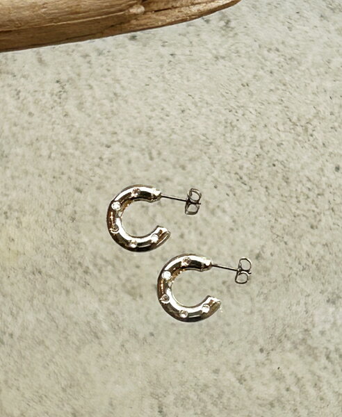 Joli&Micare(ジョリー＆ミカーレ)ブリングトップピアス　シルバー　クリスタル　ハーフフープピアス