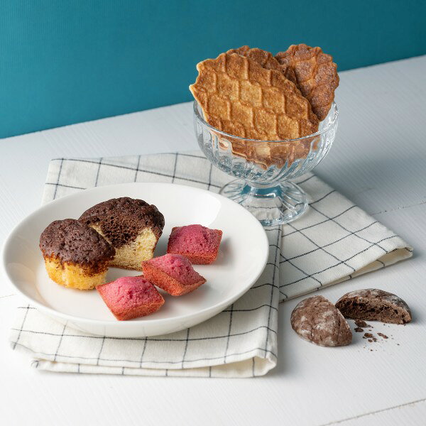 内祝いギフト専門店AGERUの【ポイント5倍】チョコトリップ 魅惑のスイーツ詰合せ 焼き菓子ギフトセット結婚内祝い 新築内祝い 入学内祝い 出産内祝い 内祝い お祝い お祝い返し ギフト 出産祝い お返し 返礼 快気祝い 香典返し 御挨拶 アジェール お供え 送料無料 送料込み｜アングル2