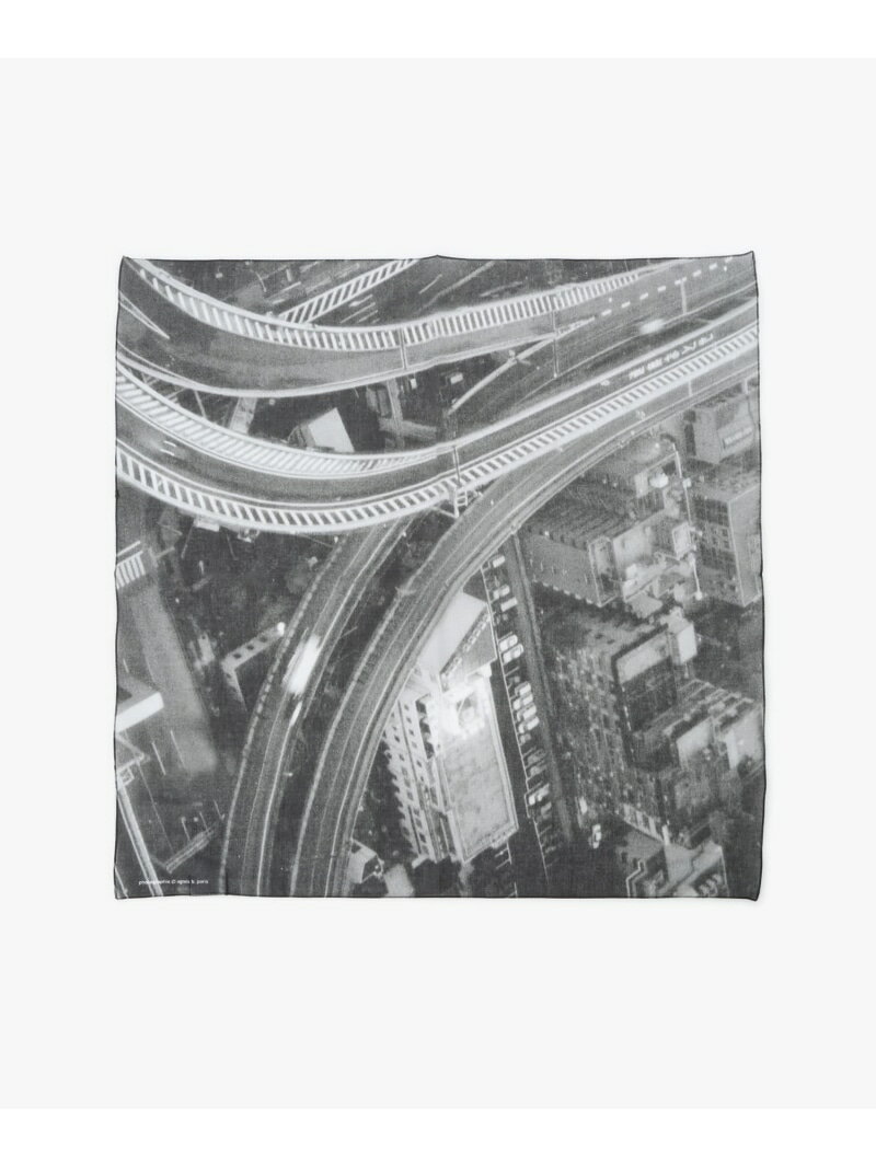 フォトプリント バンダナ "View from Agnes' hotel window in Tokyo" agnes b. FEMME アニエスベー ファッション雑貨 マフラー・ストール・ネックウォーマー【送料無料】[Rakuten Fashion]