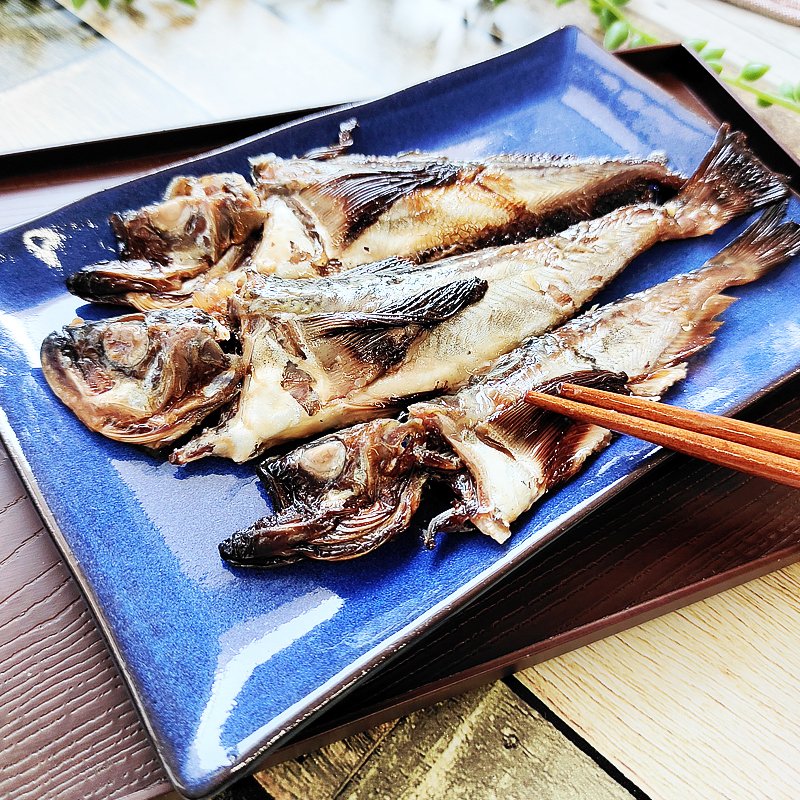 ハタハタ 鰰 おつまみ おやつ 酒の肴 国産 日本海産 秋田名物 保存食 備蓄 非常食 産地直送 [酒粕炙りハタハタ 1袋 3尾 S1] 送料無料 メール便 YP 即送 2