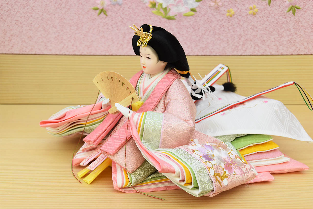 雛人形 収納飾り コンパクト おしゃれ かわいい コンパクト 収納 収納式 木製 きれい お雛様 ひな人形 親王飾り おすすめ おひなさま 素敵 おすすめ ナチュラル 初節句 素敵なお顔 【美桜雛】05330012-美桜