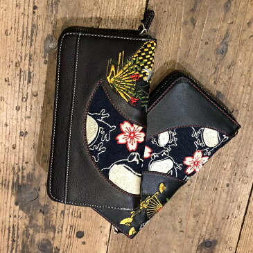 和柄 財布 参丸一 サンマルイチ 財布 本牛革 月扇 レザーxデニム ラウンドジップ ロングウォレット 愛嬌満載 可愛いい和柄 福蛙(カエル) 桜刺繍 本皮 長財布 SZ-11088/Black,Brown メンズファッション小物 和雑貨財布新調が吉兆!送料無料 サマーセール♪