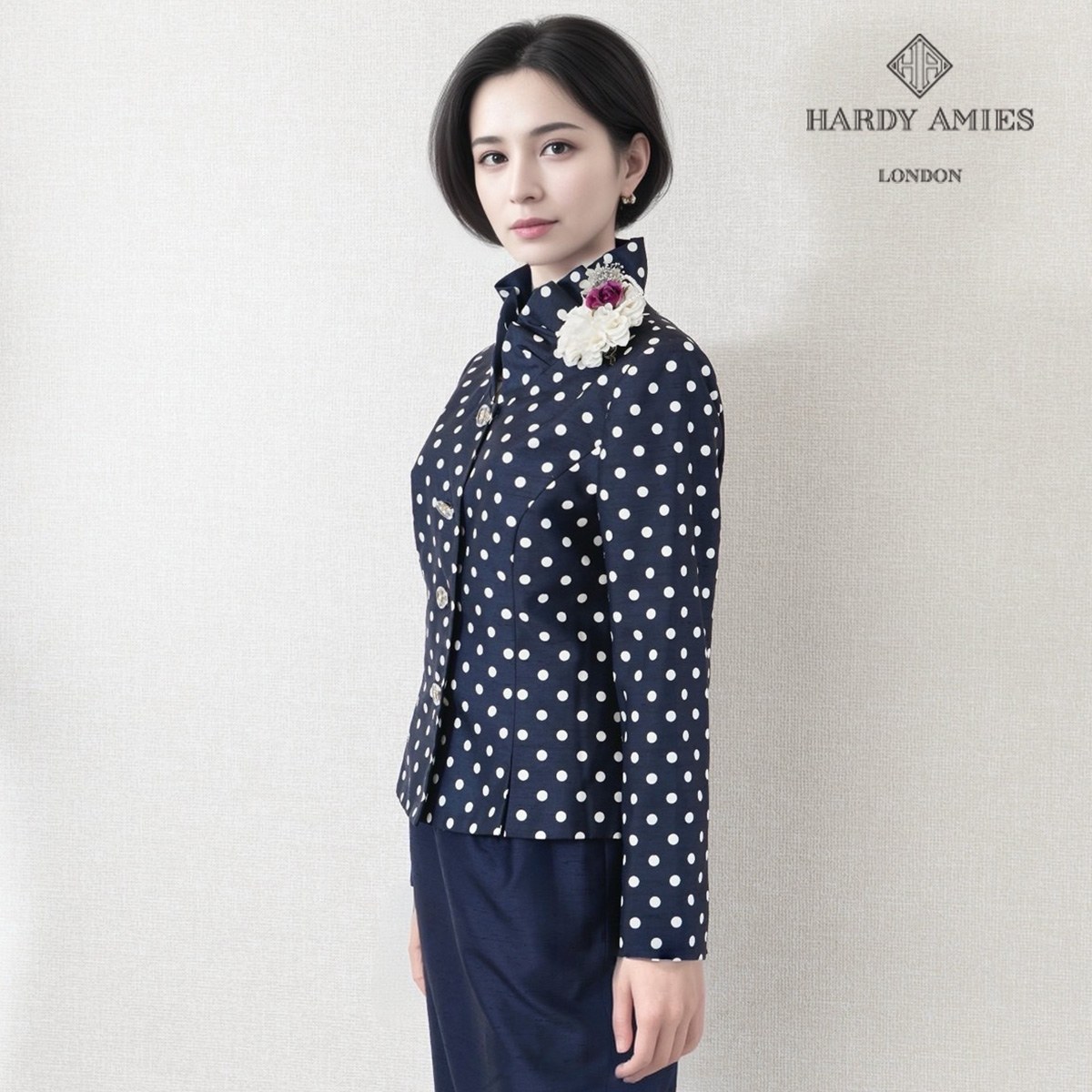 Rakuten - 【中古】【 HARDY AMIES / ドット柄 】 ハーディエイミス セレモニー レディース レディーススーツ フォーマル 礼服 卒業式 結婚式 レディースフォーマル オールシーズン 9 号 セレモニースーツ スカートスーツ セットアップ ママスーツ 入園式 卒園式 冠婚葬祭 学校行事