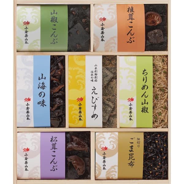 商品内容：山海の味60g、えびすめ45g、ちりめん山椒25g、山椒こんぶ60g、椎茸こんぶ60g、松茸こんぶ60g、細切りごま昆布60g賞味期間：製造から約常温150日アレルギー：小麦加工地：日本木箱入箱サイズ：約24×27.8×2.7cm箱重量：約800g ※北海道・沖縄・離島など一部お届けできない地域、また別料金を頂く地域もございます。 あらゆるギフトシーンにどうぞ 内祝い お返し 出産 出産内祝い 結婚 結婚内祝い 御礼 快気祝い 快気内祝い 御見舞御礼 全快祝い お祝い 結婚式 引き出物 結婚祝い 結婚内祝い 引越しご挨拶 父の日 母の日 敬老の日 入学内祝い 入園内祝い 成人式 初節句 新築内祝い 粗品 記念品 二次会 景品 周年記念 コンペ景品 プレゼント 誕生日 お中元 残暑見舞い お歳暮 御年賀 贈答品 総合通販 一周忌 三回忌 法事引出物 香典返し 初盆 志 回忌法要 還暦御祝い 開店お祝い 退職 卒業記念品 お餞別 心ばかり 大量注文可 内祝 御返し 出産内祝 結婚内祝 お礼 快気祝 快気内祝 全快祝 御祝い 御祝 結婚式 引出物 結婚祝 御結婚お祝い 御結婚御祝 結婚御祝 結婚内祝 引越挨拶 引越御挨拶 挨拶 御挨拶 ごあいさつ ご挨拶 入学内祝 入園内祝 新築内祝 周年記念 ギフト 誕生日 中元 御中元 残暑見舞 残暑御見舞 歳暮 年賀 お年賀 法事 法要 法事引き出物 香典 還暦祝 還暦御祝 還暦お祝い 開店祝 開店御祝 開店御祝い 開店祝い 出産祝い 餞別 メッセージカード無料