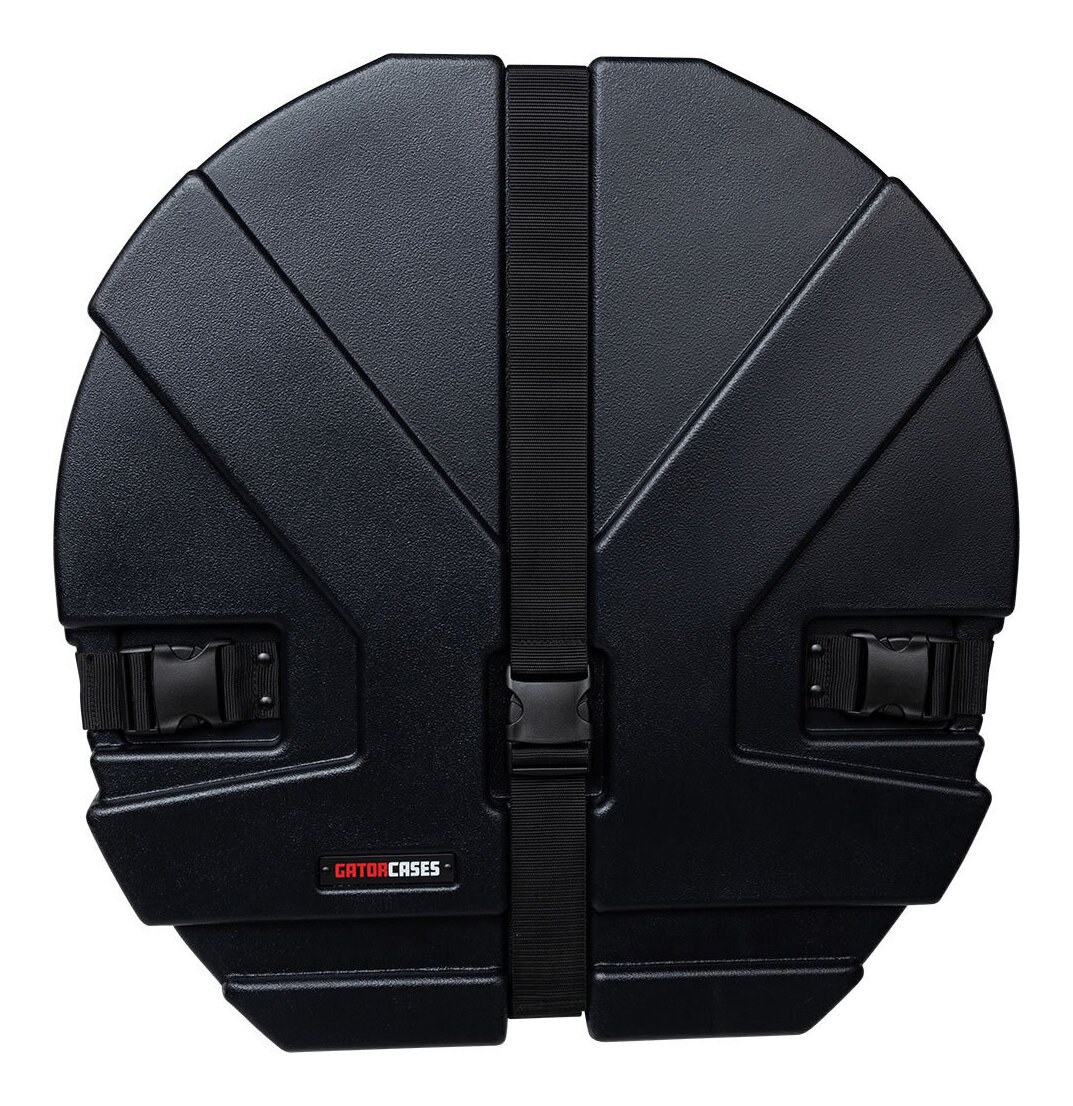 ※ケース以外は付属いたしません。こちらの商品はお取り寄せとなります。3日～1週間ほどでお届け可能です。メーカー品切の際はお時間を頂きます。GATOR GPC2016BD / 20 x 16インチ バスドラム用 Grooves Roto Molded ハードケース・耐候性に優れたロート成型構造・独自設計により安定して積み重ねることが可能です・3箇所に耐久性のあるスプリング式90度ストップハンドル搭載・インテリアは、赤のマイクロベルベット生地で、厚さ12mmのパッド入り・独自に設計された形状で連結し、優れた安定性を実現