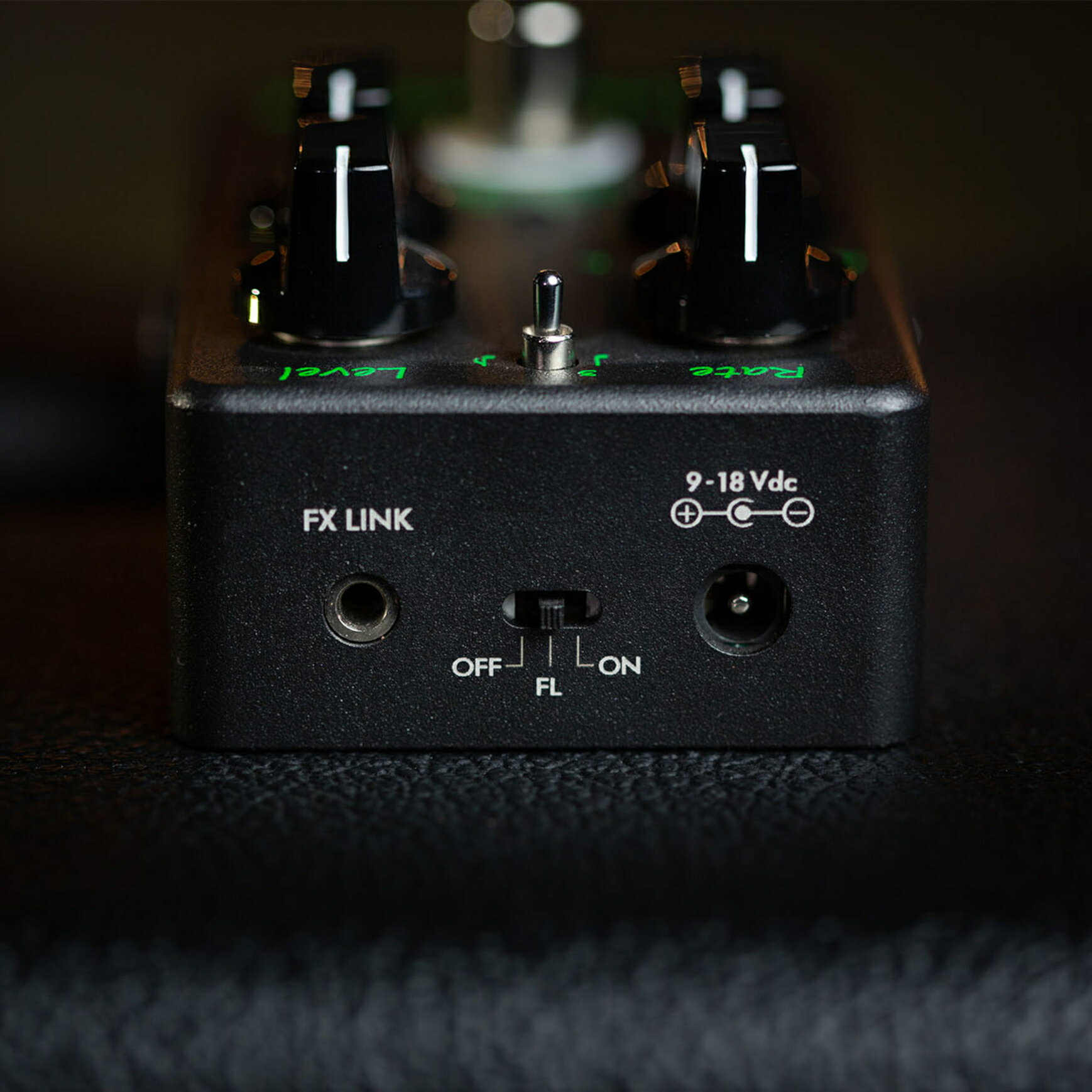 【送料込】Suhr Jack Rabbit Black Edition アナログ トレモロ ペダル【ポイント5倍】